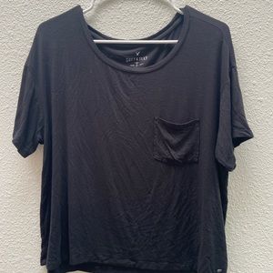 American Eagle pocket tee
